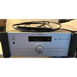 Rotel RSX-1056 Surround Receiver Silver / Black
